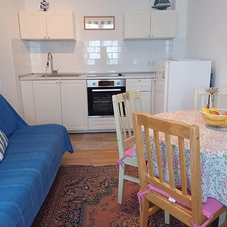 Apartment With Parking Space Njivice, Krk - 27440 *