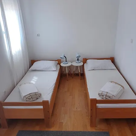 With Parking Space Njivice, Krk - 27440 Apartment *